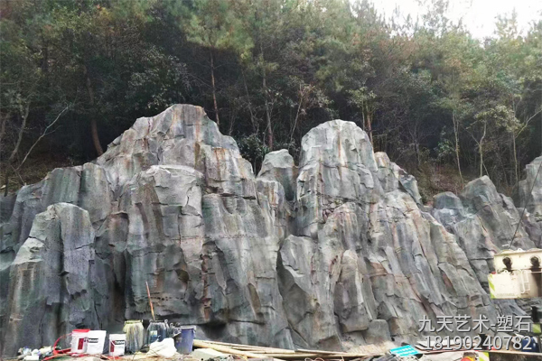 石山的景觀(guān)特點(diǎn)