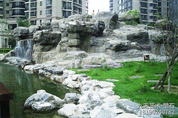 園林小區水泥假山景觀(guān)圖片