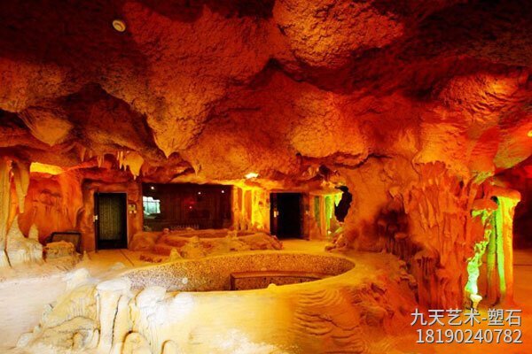 室內人造假山溶洞景觀(guān)，參考價(jià)格：680元/平方米