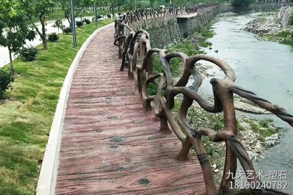 水泥樹(shù)藤仿木圍欄，參考價(jià)格：380元/米