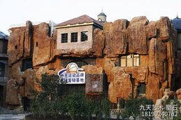 美麗的景觀(guān)石一般工程預算很高,可以選擇使用水泥塑石制作景觀(guān)石