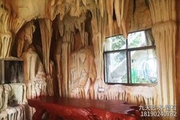 景觀(guān)里的園林景觀(guān)要以游人高雅美麗的感受和啟發(fā)為前提
